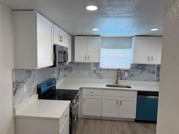 3rd image of 4416 COBIA DRIVE