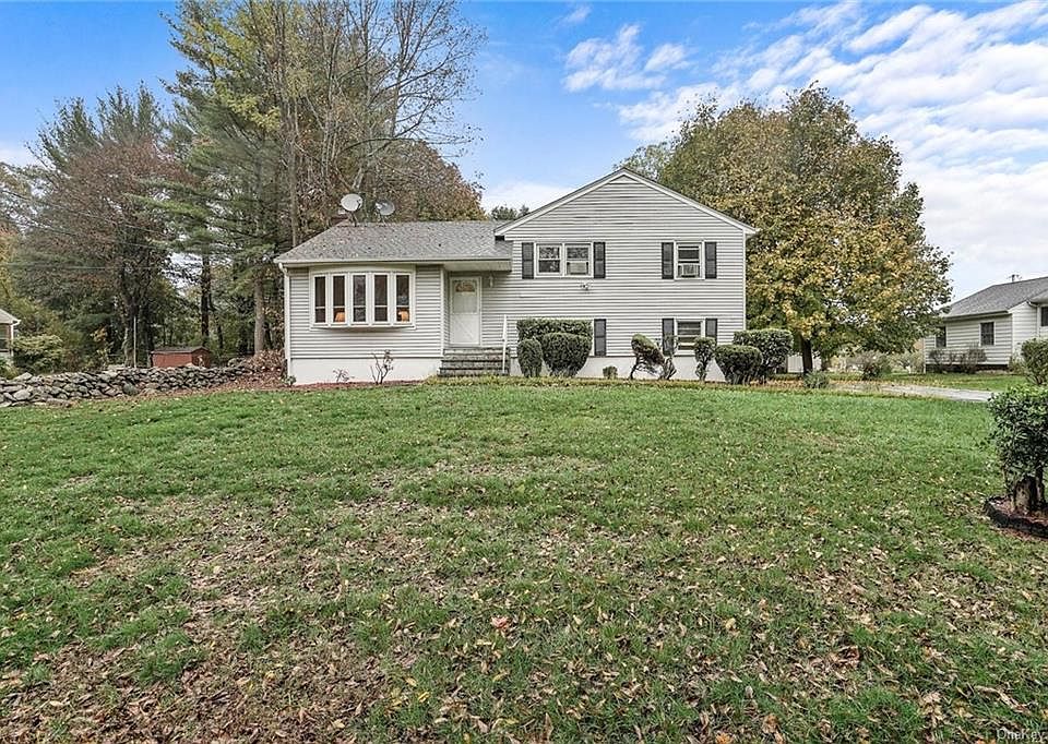 2462 Crompond Road, Yorktown Heights, NY 10598 | Zillow