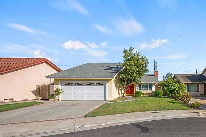 5231 Glenwood Cir