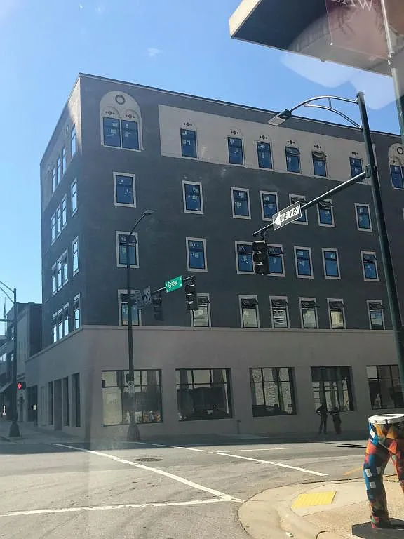 127 N. Greene Street Unit 401 — Photo 1