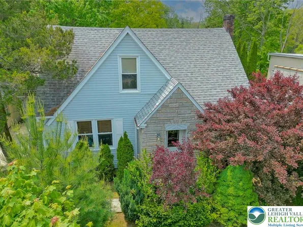 717 Claremont Ave, Tamaqua, PA 18252