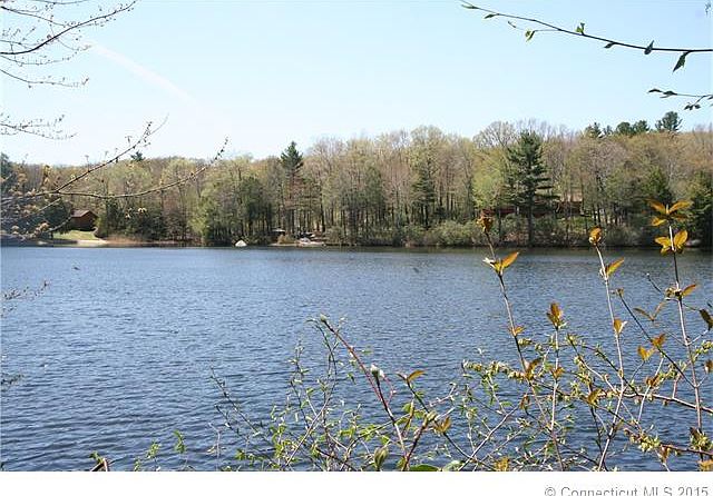 1st image of 181 Lakeshore Dr