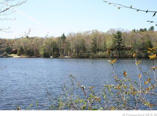 181 Lakeshore Dr, New Hartford, CT 06057