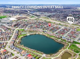 16 Clearjoy St, Brampton, ON L6V 4P1