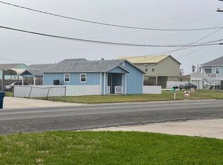 1132 S Church St, Rockport, TX 78382