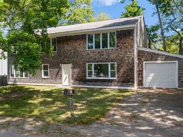11 Emerald Avenue, Hampton, NH 03842