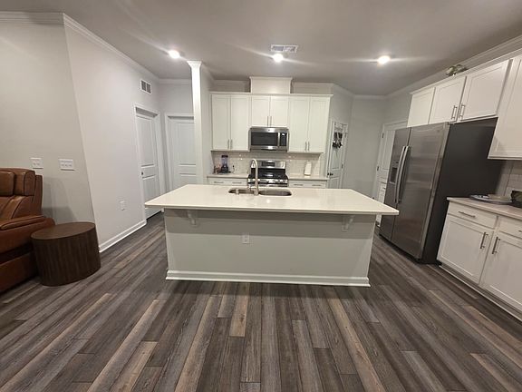 5th image of 2322 Kasota Ln
