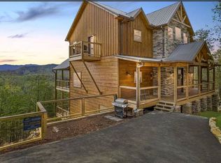 2951 Redtail Rd, Sevierville, TN 37862