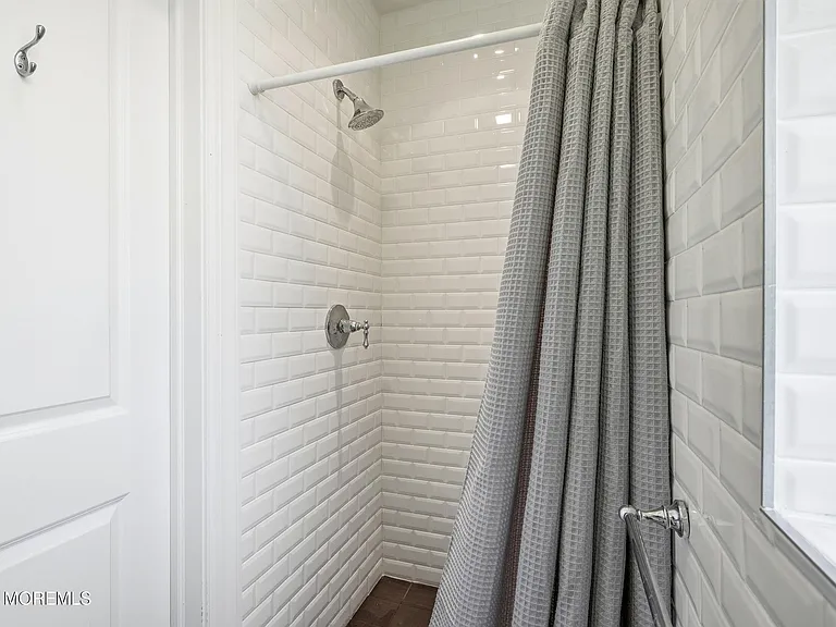 125 Cedar Ave — Photo 73