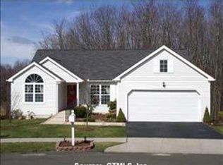 148 Eagle Hollow Dr, Middletown, CT 06457