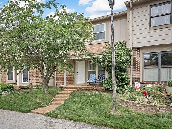 2nd image of 207 Carmel Woods Dr