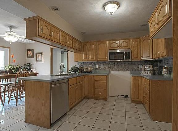 2nd image of 9792 Green Tree Ln