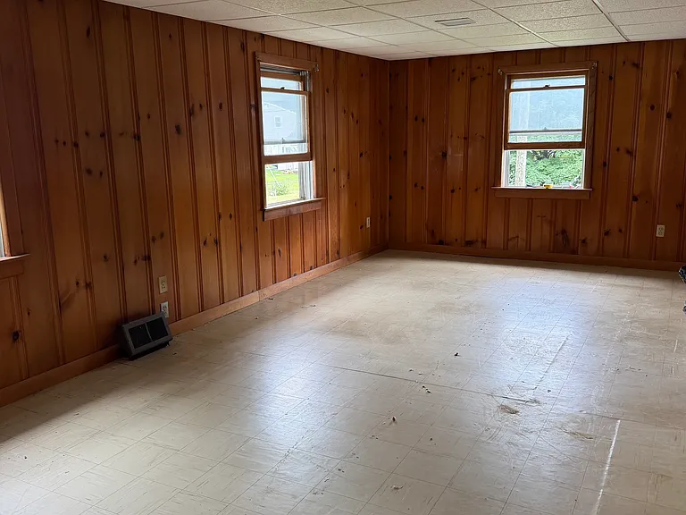 253 Hilliard St — Photo 3