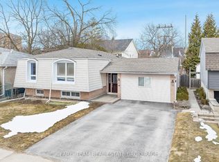 20 Indian Arrow Rd, Barrie, ON L4M 5G3