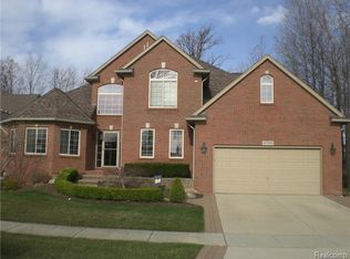 47869 Lavender Ct, Macomb, MI 48044
