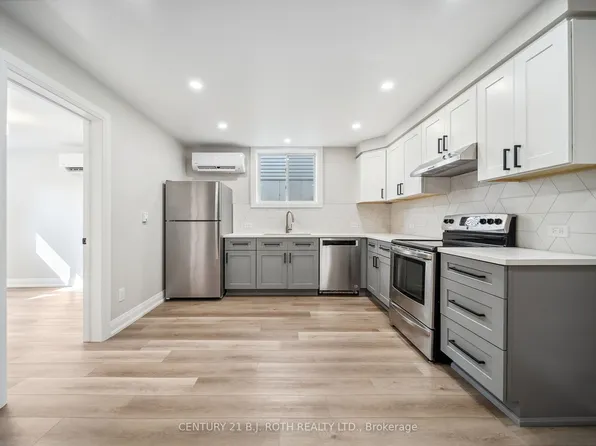 14 Christine Pl, Orillia, ON L3V 7P1