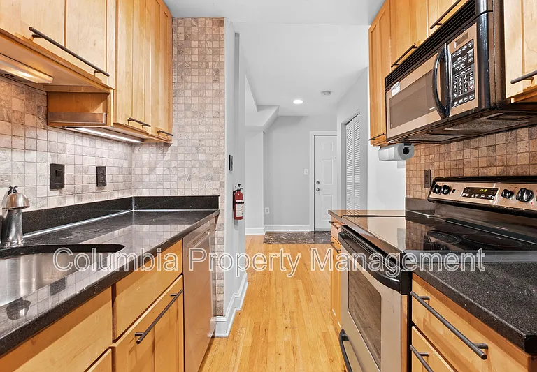 1427 Chapin St NW #104 — Photo 12