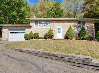 210 Ridgewood Blvd, Minerva, OH 44657