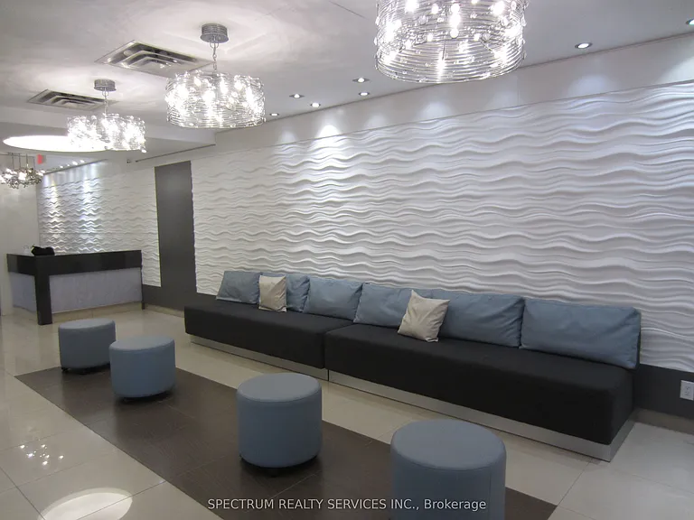 3865 Lake Shore Blvd W #512 — Photo 4
