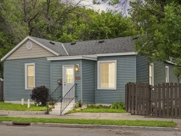 1313 South AVENUE, La Crosse, WI 54601
