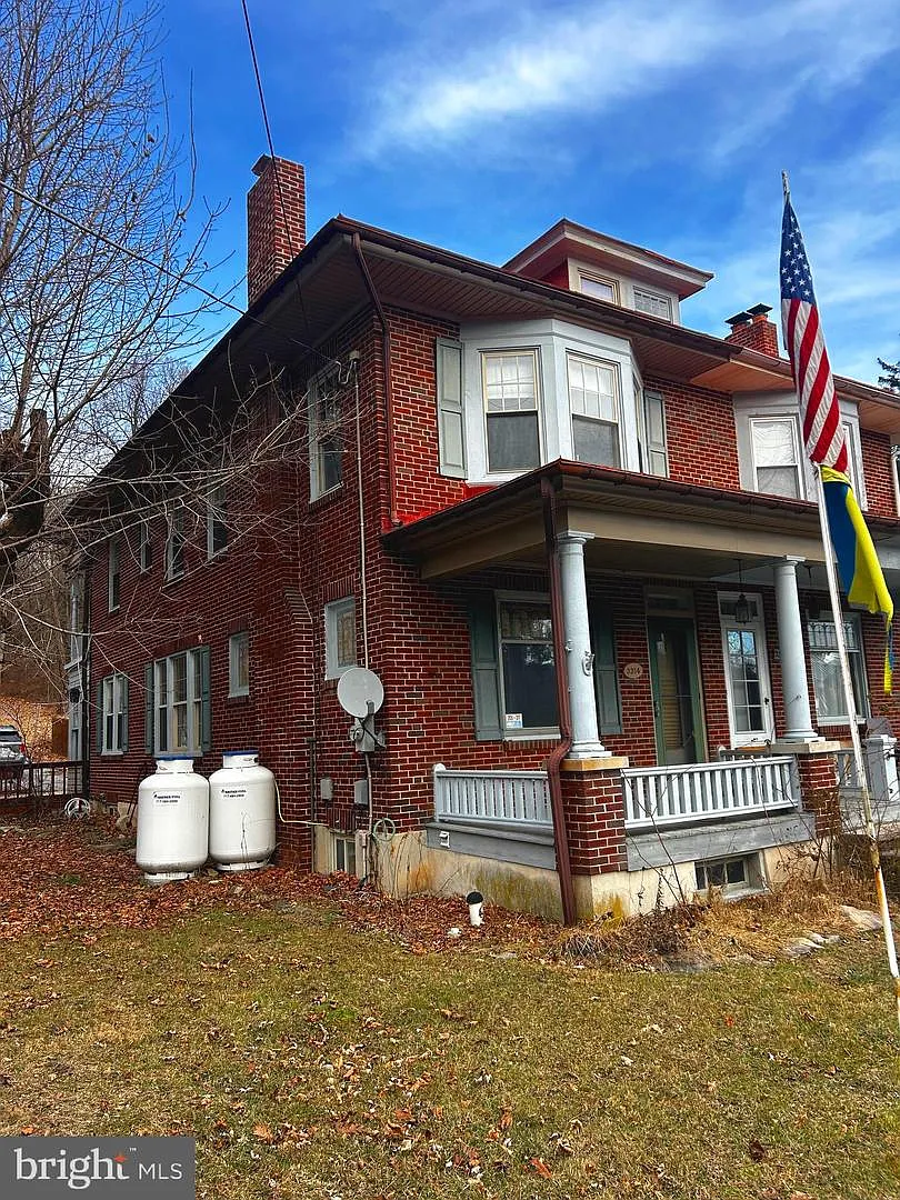 3314 E Galen Hall Rd photo 1