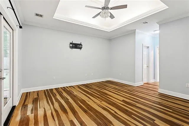 1306 Woodmere Dr — Photo 12