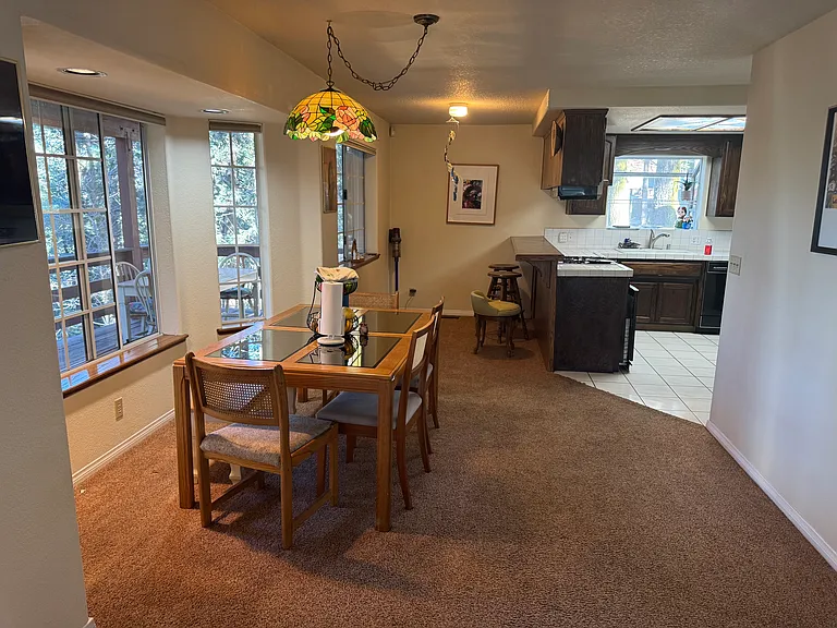 21564 Jobs Peak Rd — Photo 5