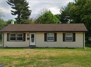 164 W Chestnut St, Clayton, NJ 08312