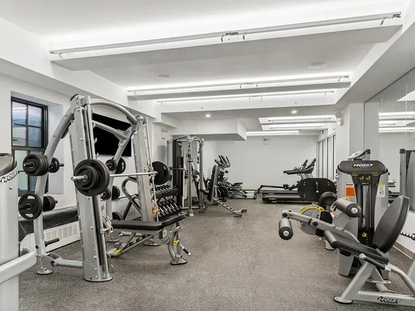 128 Columbia Heights image 9 of 18