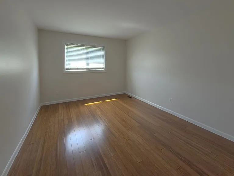 11575 Lynhurst Dr — Photo 16