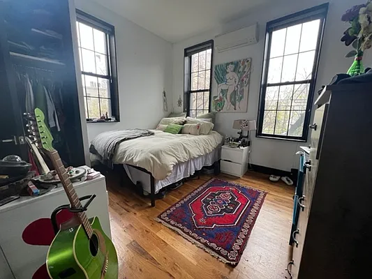 Rented by Wyckoff Heights Realty Inc. | media 14