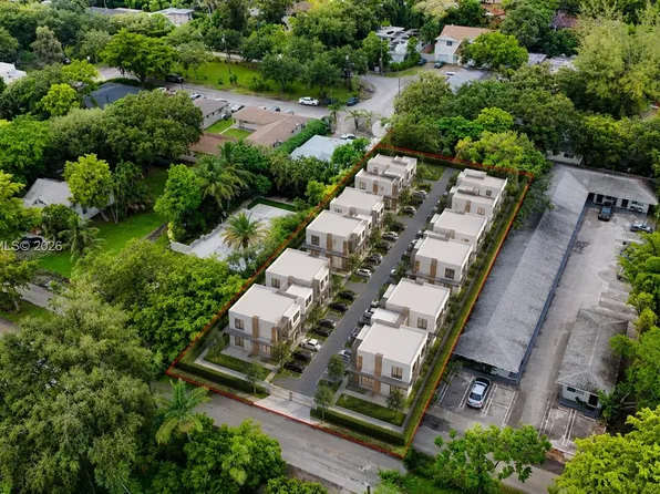 753 NE 121st St, North Miami, FL 33161