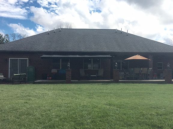4th image of 3956 Graham Dr