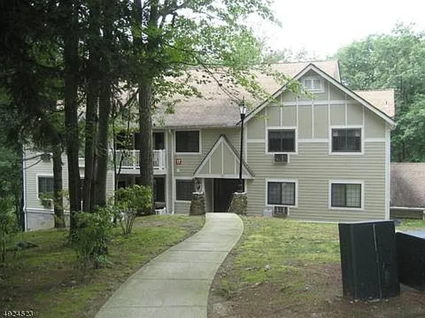 17G Foxwood Dr #17G, Morris Plains, NJ 07950