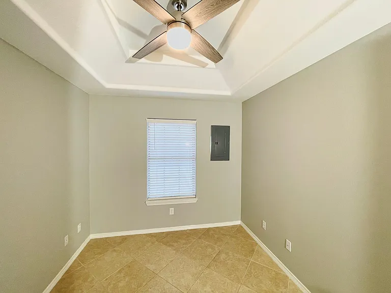 721 Jade St #A — Photo 15
