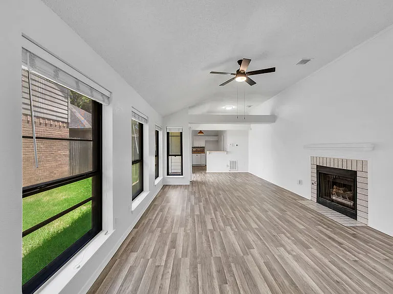 608 Rancho Dr — Photo 4