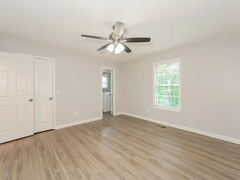 430 Ivy Crest Dr — Photo 10