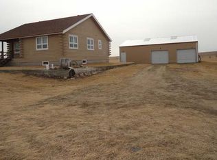 2475 37th Ave SW, Center, ND 58530