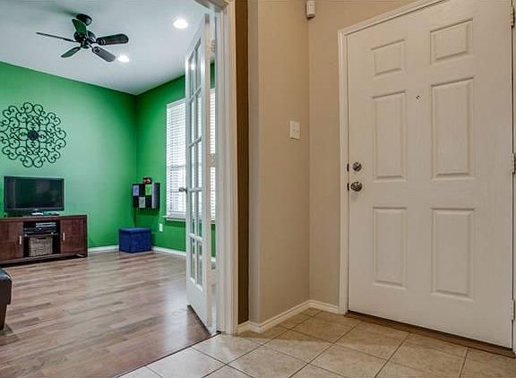 4th image of 430 Sugarberry Ln