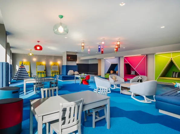 9 Avenue At Port Imperial image 6 of 14