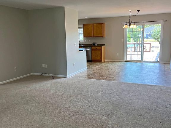 4th image of 88 Washington Dr