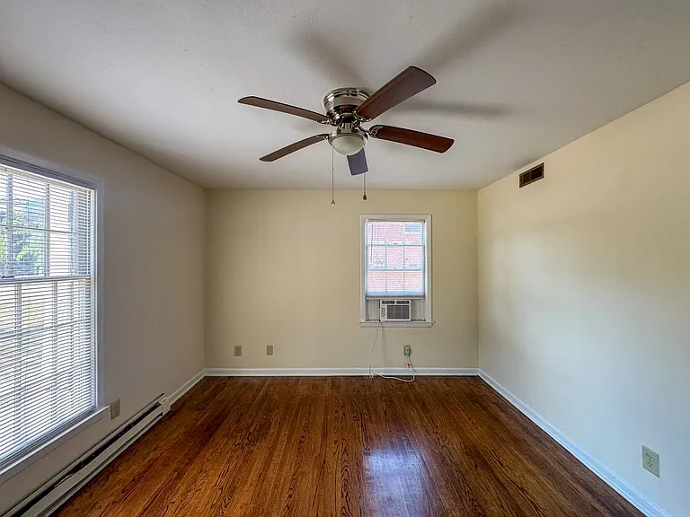 1110 W Rowan St #1 — Photo 9
