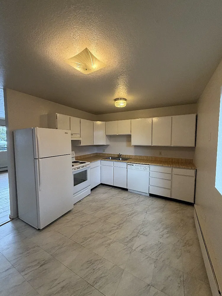 3289 1/2 Lombardy Ln — Photo 1