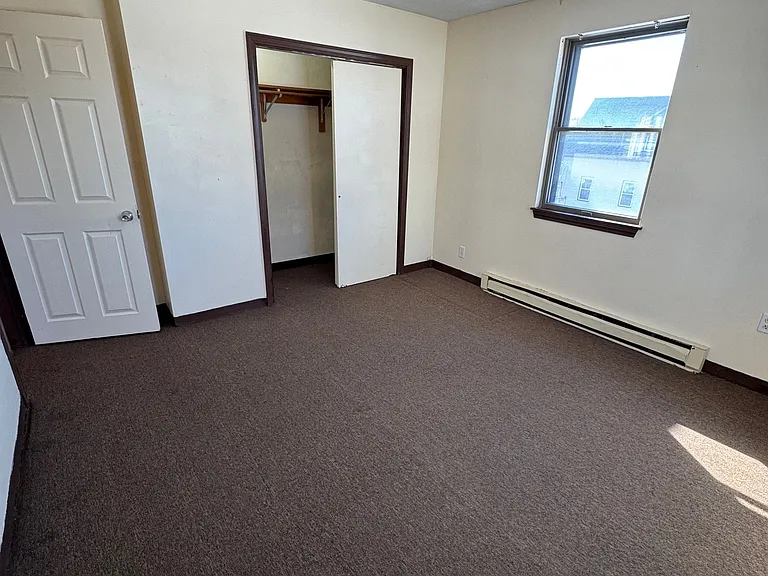 3 Alice Ave #5 — Photo 5