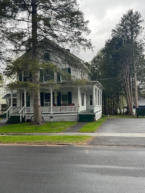 1st image of 19 Vine St