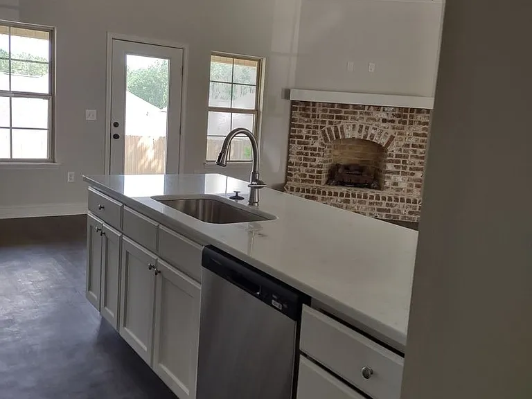 464 Silver Hill Dr — Photo 7