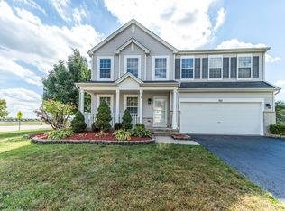 301 Dartmoor Ave, Romeoville, IL 60446