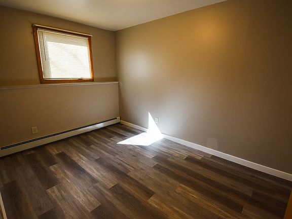 4th image of 101 Parkway Ave #104