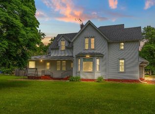 533 Main St S, Cambridge, MN 55008