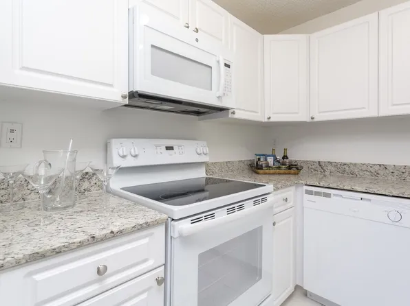 (undisclosed Address), Miami, FL 33172